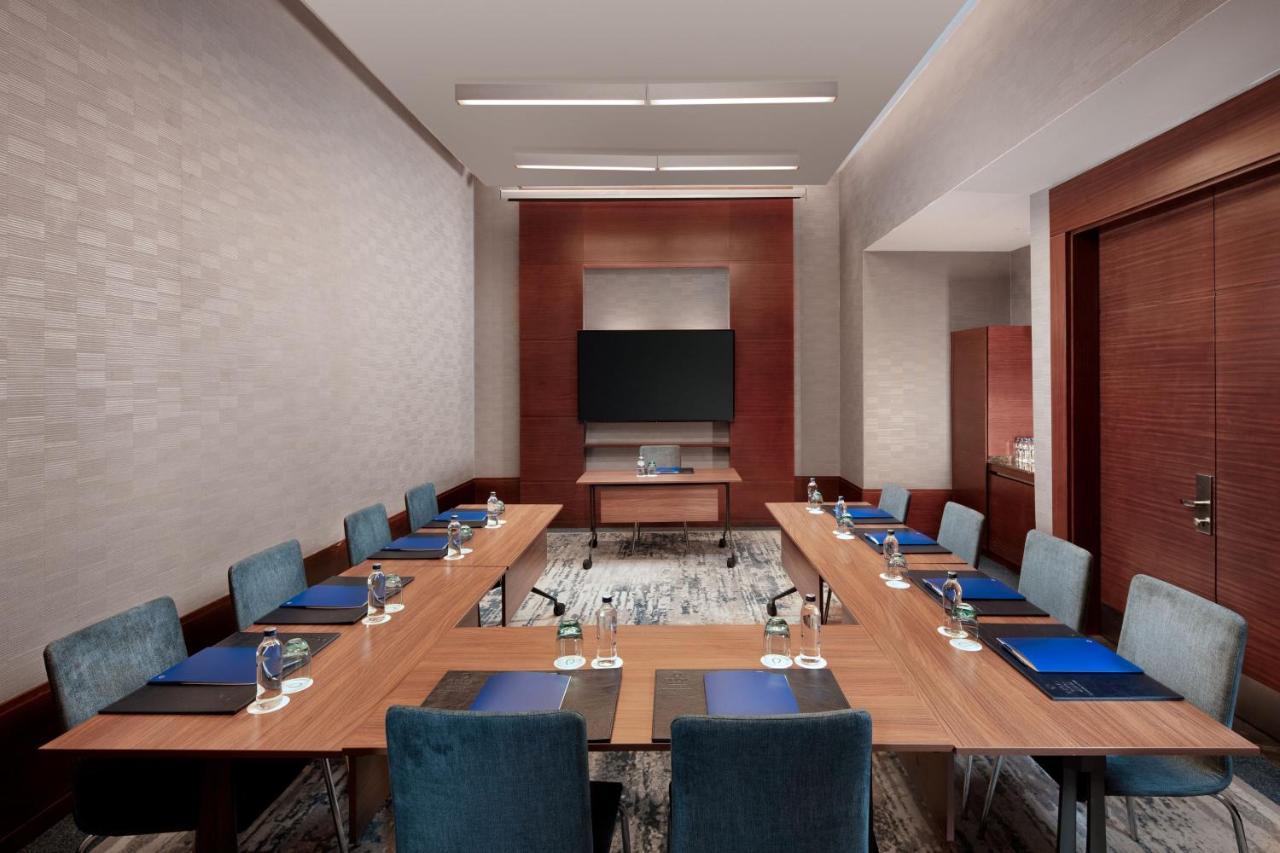 Delta By Marriott Levent Отель 4*